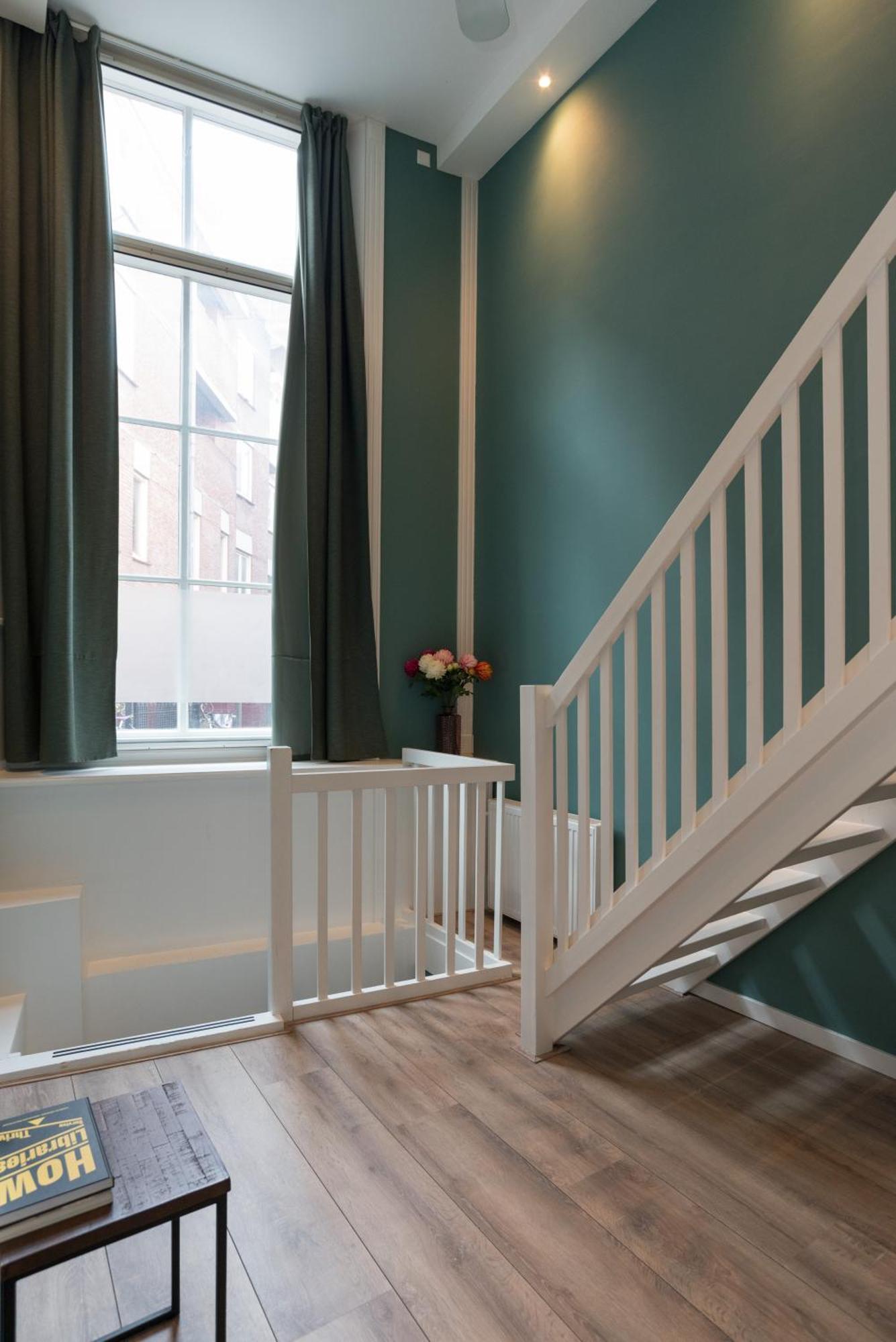 Deluxe Double Room Bath Smedestraat