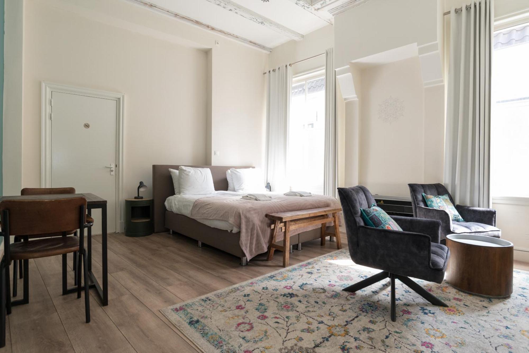 Deluxe Double Studio Smedestraat